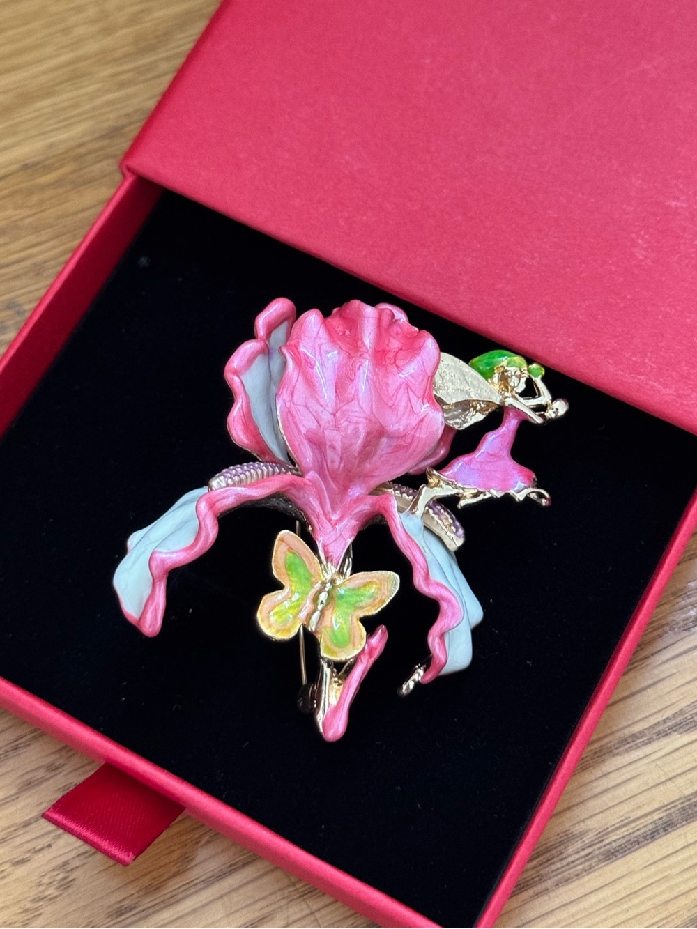 Vintage Pink Floral Brooch with Green Butterfly Accent - Women Jewelry